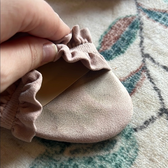 Pink Suede Heels with Ruffled Toe Strap - Picture 4 of 12